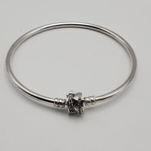 Limited Edition Pandora Moments Sparkling Shooting Star Bangle 8 in.
